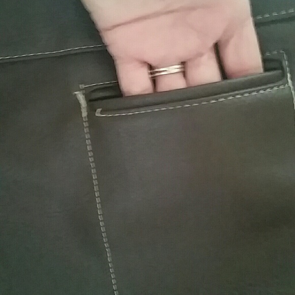 New Brown Crossbody purse, MultiSac - Picture 6 of 8